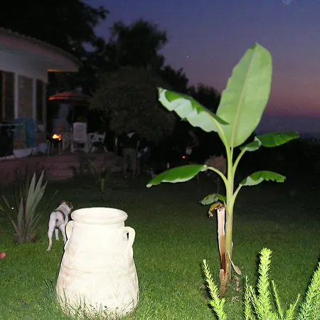Capoturchese بيت للعطل *